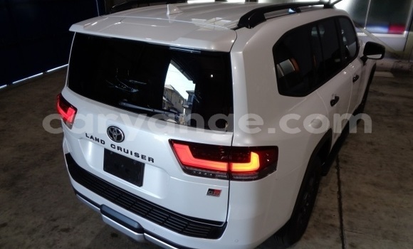 Acheter Occasion Voiture Toyota Land Cruiser Blanc à Windhoek, Namibie Acheter Occasion Voiture Toyota Land Cruiser Blanc à Windhoek, Namibie