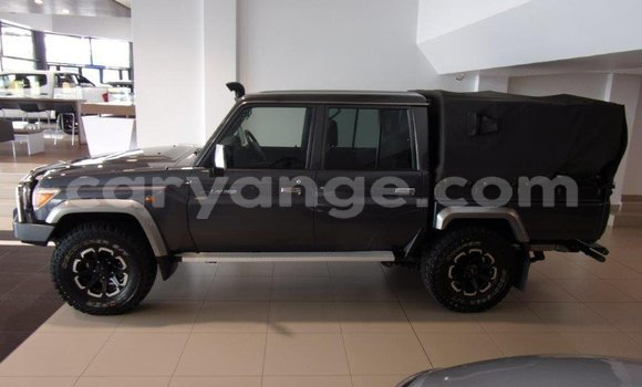Acheter Occasion Voiture Toyota Land Cruiser Noir à Gobabis, Omaheke Acheter Occasion Voiture Toyota Land Cruiser Noir à Gobabis, Omaheke