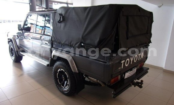 Acheter Occasion Voiture Toyota Land Cruiser Noir à Gobabis, Omaheke Acheter Occasion Voiture Toyota Land Cruiser Noir à Gobabis, Omaheke