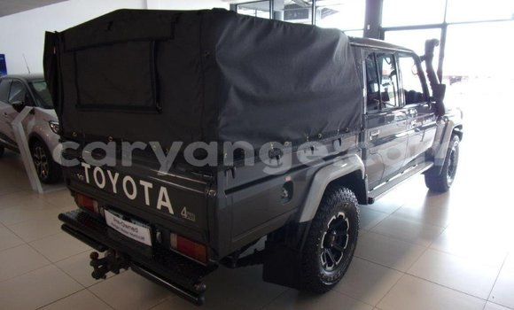Acheter Occasion Voiture Toyota Land Cruiser Noir à Gobabis, Omaheke Acheter Occasion Voiture Toyota Land Cruiser Noir à Gobabis, Omaheke