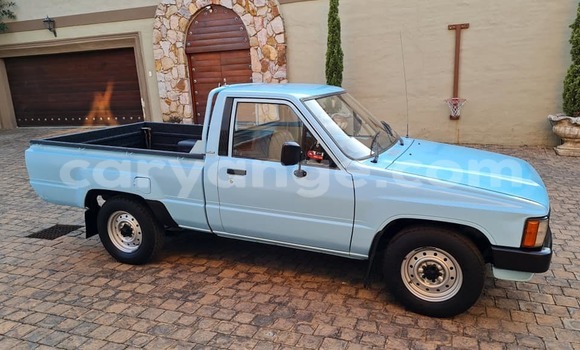 Acheter Occasion Voiture Toyota Hilux Bleu à Windhoek, Namibie Acheter Occasion Voiture Toyota Hilux Bleu à Windhoek, Namibie