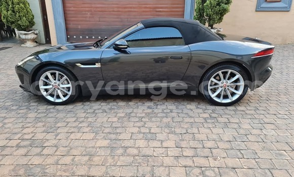Acheter Occasion Voiture Jaguar F-Type Gris à Windhoek, Namibie Acheter Occasion Voiture Jaguar F-Type Gris à Windhoek, Namibie