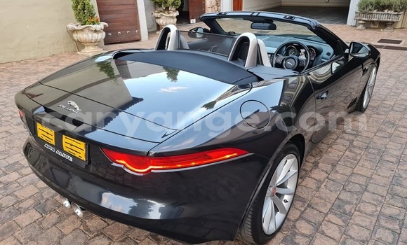 Acheter Occasion Voiture Jaguar F-Type Gris à Windhoek, Namibie Acheter Occasion Voiture Jaguar F-Type Gris à Windhoek, Namibie