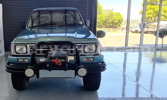 Acheter Occasion Voiture Toyota Hilux Bleu à Windhoek, Namibie Acheter Occasion Voiture Toyota Hilux Bleu à Windhoek, Namibie