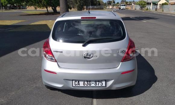 Acheter Occasion Voiture Hyundai I20 Gris à Windhoek, Namibie Acheter Occasion Voiture Hyundai I20 Gris à Windhoek, Namibie