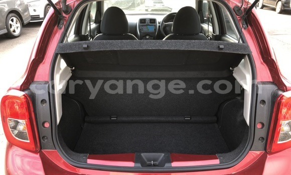 Acheter Occasion Voiture Nissan March Rouge à Grootfontein, Namibie Acheter Occasion Voiture Nissan March Rouge à Grootfontein, Namibie