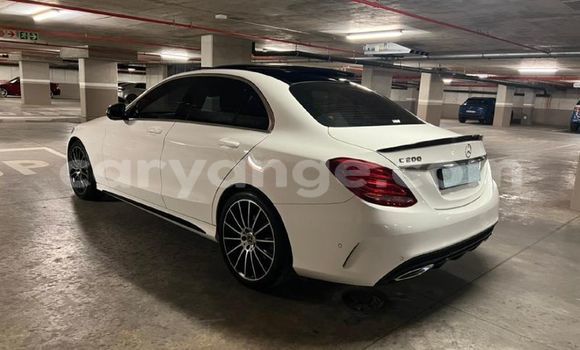 Acheter Occasion Voiture Mercedes-Benz C-klasse Blanc à Windhoek, Namibie Acheter Occasion Voiture Mercedes-Benz C-klasse Blanc à Windhoek, Namibie
