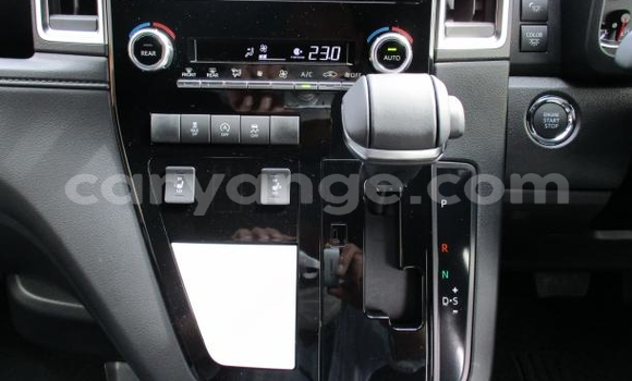 Buy Used Toyota Grand HiAce Black Car in Walvis Bay in Namibia Buy Used Toyota Grand HiAce Black Car in Walvis Bay in Namibia