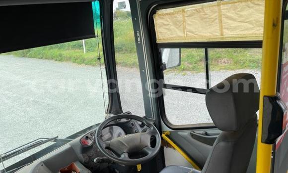 Acheter Occasion Utilitaire Iveco Daily Blanc à Windhoek, Namibie Acheter Occasion Utilitaire Iveco Daily Blanc à Windhoek, Namibie