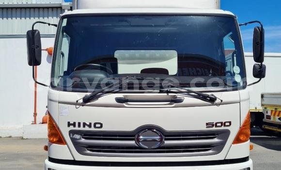 Acheter Occasion Utilitaire Hino Ranger Blanc à Windhoek, Namibie Acheter Occasion Utilitaire Hino Ranger Blanc à Windhoek, Namibie