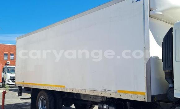 Acheter Occasion Utilitaire Hino Ranger Blanc à Windhoek, Namibie Acheter Occasion Utilitaire Hino Ranger Blanc à Windhoek, Namibie