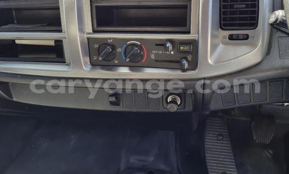 Acheter Occasion Utilitaire Hino Ranger Blanc à Windhoek, Namibie Acheter Occasion Utilitaire Hino Ranger Blanc à Windhoek, Namibie