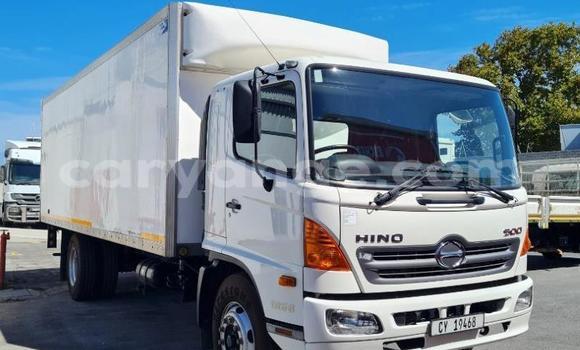 Acheter Occasion Utilitaire Hino Ranger Blanc à Windhoek, Namibie Acheter Occasion Utilitaire Hino Ranger Blanc à Windhoek, Namibie