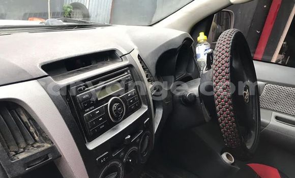 Acheter Occasion Voiture Toyota Hilux Blanc à Windhoek, Namibie Acheter Occasion Voiture Toyota Hilux Blanc à Windhoek, Namibie