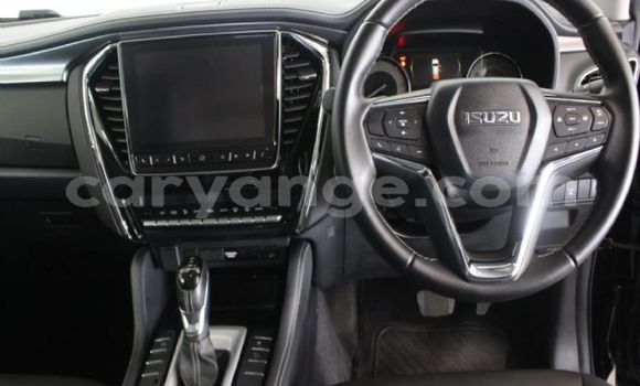 Acheter Occasion Voiture Isuzu MU-X Blanc à Windhoek, Namibie Acheter Occasion Voiture Isuzu MU-X Blanc à Windhoek, Namibie