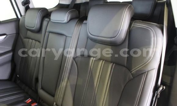 Acheter Occasion Voiture Isuzu MU-X Blanc à Grootfontein, Namibie Acheter Occasion Voiture Isuzu MU-X Blanc à Grootfontein, Namibie