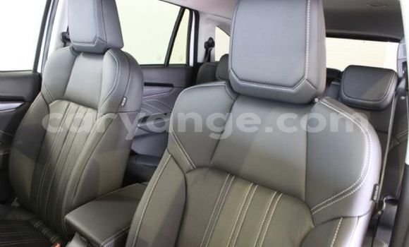 Acheter Occasion Voiture Isuzu MU-X Blanc à Grootfontein, Namibie Acheter Occasion Voiture Isuzu MU-X Blanc à Grootfontein, Namibie