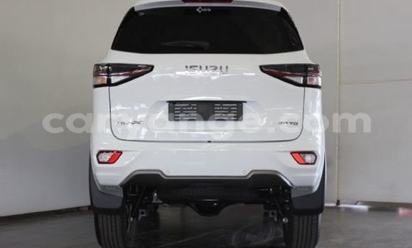Acheter Occasion Voiture Isuzu MU-X Blanc à Grootfontein, Namibie Acheter Occasion Voiture Isuzu MU-X Blanc à Grootfontein, Namibie