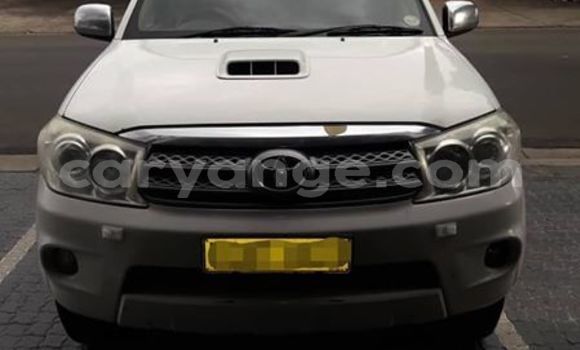 Acheter Occasion Voiture Toyota Fortuner Blanc à Windhoek, Namibie Acheter Occasion Voiture Toyota Fortuner Blanc à Windhoek, Namibie