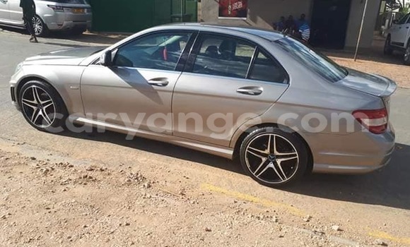 Acheter Occasion Voiture Mercedes-Benz C-klasse Gris à Windhoek, Namibie Acheter Occasion Voiture Mercedes-Benz C-klasse Gris à Windhoek, Namibie
