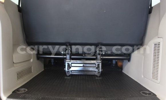 Buy Used Volkswagen Multivan White Car in Katima Mulilo in Caprivi Buy Used Volkswagen Multivan White Car in Katima Mulilo in Caprivi