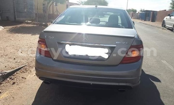 Acheter Occasion Voiture Mercedes-Benz C-klasse Gris à Windhoek, Namibie Acheter Occasion Voiture Mercedes-Benz C-klasse Gris à Windhoek, Namibie