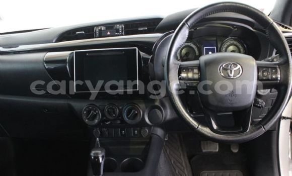 Buy Used Toyota Hilux White Car in Rundu in Namibia Buy Used Toyota Hilux White Car in Rundu in Namibia