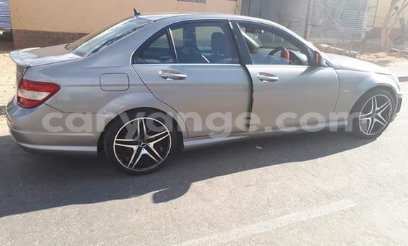 Acheter Occasion Voiture Mercedes-Benz C-klasse Gris à Windhoek, Namibie Acheter Occasion Voiture Mercedes-Benz C-klasse Gris à Windhoek, Namibie