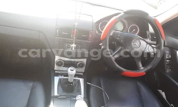 Acheter Occasion Voiture Mercedes-Benz C-klasse Gris à Windhoek, Namibie Acheter Occasion Voiture Mercedes-Benz C-klasse Gris à Windhoek, Namibie