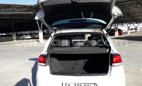 Acheter Occasion Voiture Volkswagen Golf GTI Blanc à Windhoek, Namibie Acheter Occasion Voiture Volkswagen Golf GTI Blanc à Windhoek, Namibie