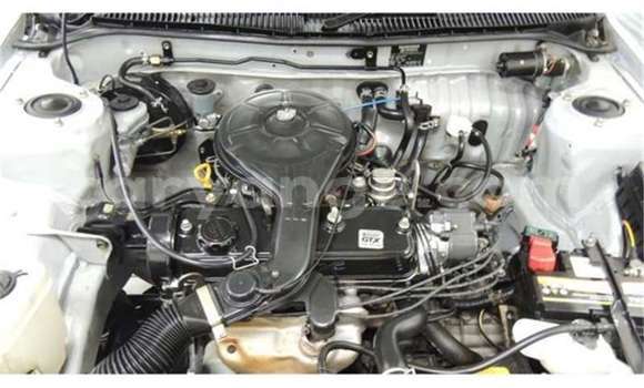 Acheter Occasion Voiture Toyota Corolla Gris à Windhoek, Namibie Acheter Occasion Voiture Toyota Corolla Gris à Windhoek, Namibie