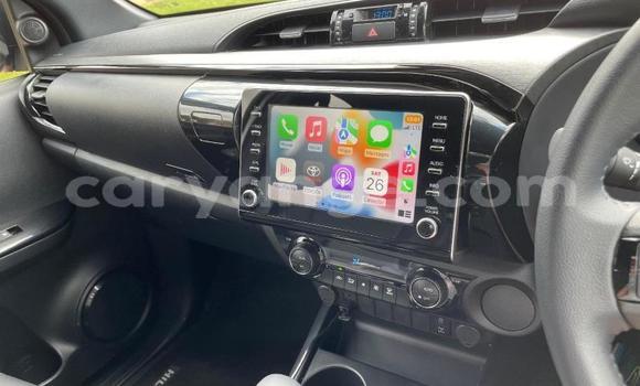 Acheter Occasion Voiture Toyota Hilux Gris à Grootfontein, Namibie Acheter Occasion Voiture Toyota Hilux Gris à Grootfontein, Namibie