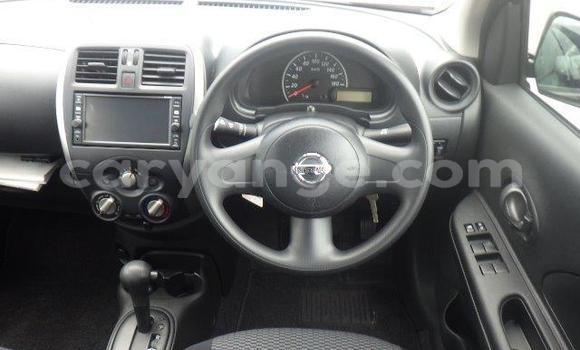 Acheter Occasion Voiture Nissan March Rouge à Grootfontein, Namibie Acheter Occasion Voiture Nissan March Rouge à Grootfontein, Namibie