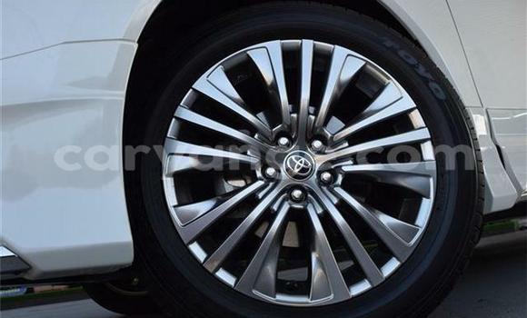 Acheter Occasion Voiture Toyota Harrier Blanc à Katima Mulilo, Caprivi Acheter Occasion Voiture Toyota Harrier Blanc à Katima Mulilo, Caprivi