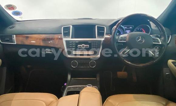 Buy Used Mercedes-Benz ML–Class Silver Car in Katima Mulilo in Caprivi Buy Used Mercedes-Benz ML–Class Silver Car in Katima Mulilo in Caprivi