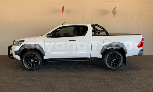 Buy Used Toyota Hilux White Car in Karasburg in Karas Buy Used Toyota Hilux White Car in Karasburg in Karas