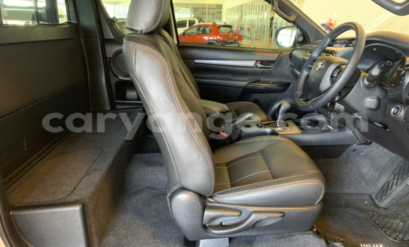 Buy Used Toyota Hilux White Car in Karasburg in Karas Buy Used Toyota Hilux White Car in Karasburg in Karas