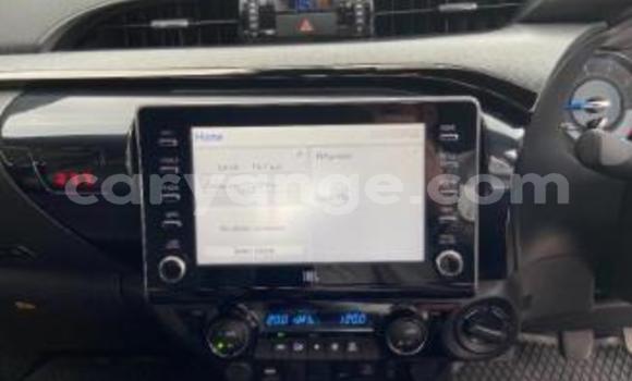 Buy Used Toyota Hilux Silver Car in Swakopmund in Namibia Buy Used Toyota Hilux Silver Car in Swakopmund in Namibia