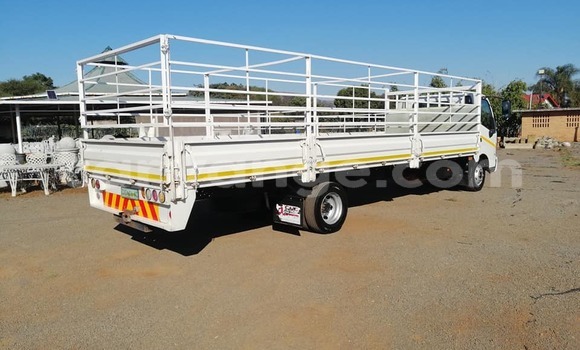 Buy Used Hino 300 Series White Truck in Windhoek in Namibia Buy Used Hino 300 Series White Truck in Windhoek in Namibia