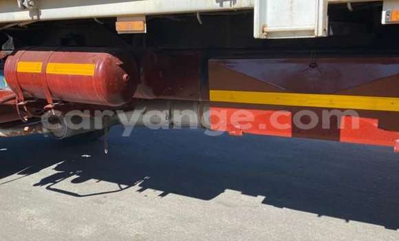 Buy Used Mercedes‒Benz Truck Beige Truck in Windhoek in Namibia Buy Used Mercedes‒Benz Truck Beige Truck in Windhoek in Namibia