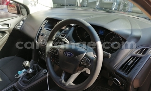 Acheter Occasion Voiture Ford Focus Beige à Windhoek, Namibie Acheter Occasion Voiture Ford Focus Beige à Windhoek, Namibie