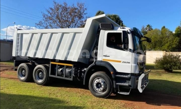 Buy Used Mercedes‒Benz 2628 White Truck in Windhoek in Namibia Buy Used Mercedes‒Benz 2628 White Truck in Windhoek in Namibia