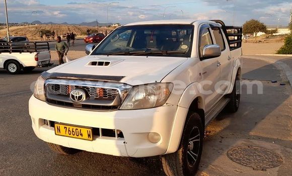 Acheter Occasion Voiture Toyota Hilux Blanc à Windhoek, Namibie Acheter Occasion Voiture Toyota Hilux Blanc à Windhoek, Namibie