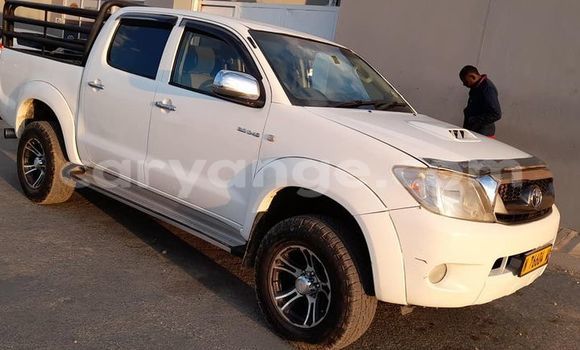 Acheter Occasion Voiture Toyota Hilux Blanc à Windhoek, Namibie Acheter Occasion Voiture Toyota Hilux Blanc à Windhoek, Namibie