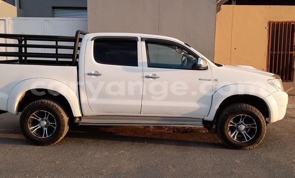 Acheter Occasion Voiture Toyota Hilux Blanc à Windhoek, Namibie Acheter Occasion Voiture Toyota Hilux Blanc à Windhoek, Namibie