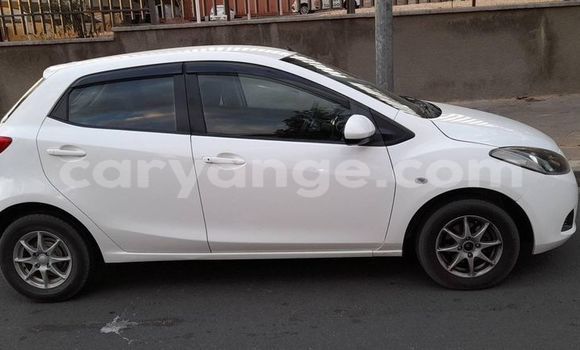 Acheter Occasion Voiture Mazda Demio Blanc à Windhoek, Namibie Acheter Occasion Voiture Mazda Demio Blanc à Windhoek, Namibie