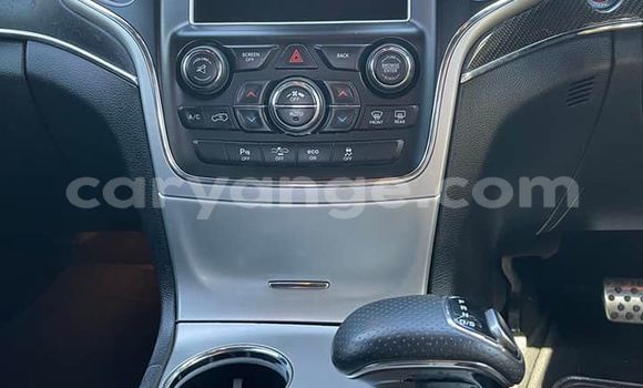 Buy Used Jeep Grand Cherokee SRT8 White Car in Import - Dubai in Namibia Buy Used Jeep Grand Cherokee SRT8 White Car in Import - Dubai in Namibia