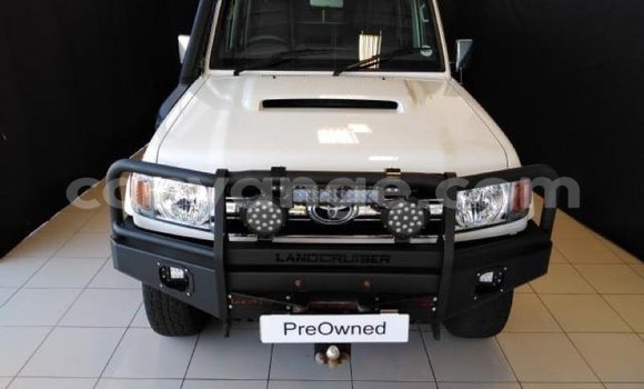 Buy Used Toyota Land Cruiser White Car in Windhoek in Namibia Buy Used Toyota Land Cruiser White Car in Windhoek in Namibia