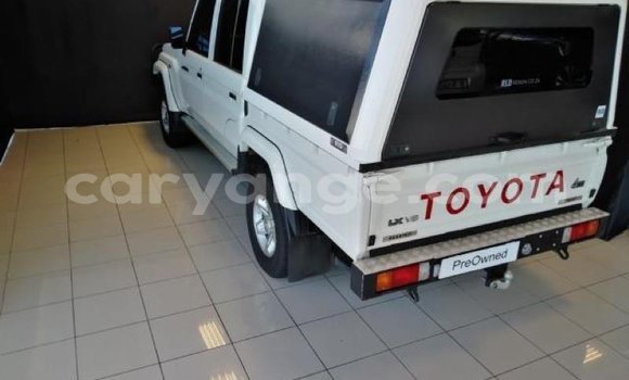 Buy Used Toyota Land Cruiser White Car in Windhoek in Namibia Buy Used Toyota Land Cruiser White Car in Windhoek in Namibia