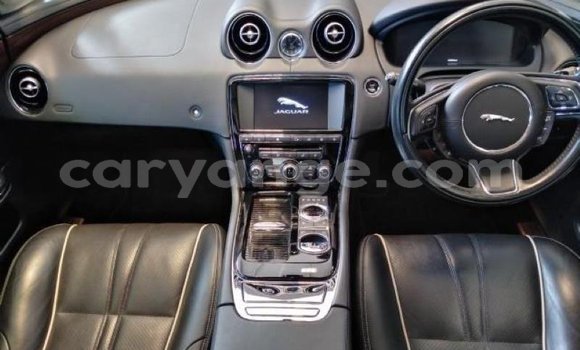 Buy Used Jaguar XJ Silver Car in Windhoek in Namibia Buy Used Jaguar XJ Silver Car in Windhoek in Namibia
